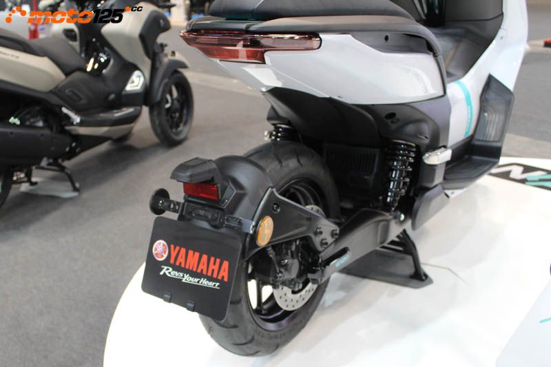 Yamaha E01 — foto 9