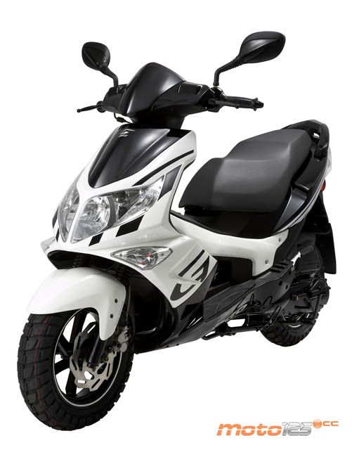PGO G-Max 125 — foto 9