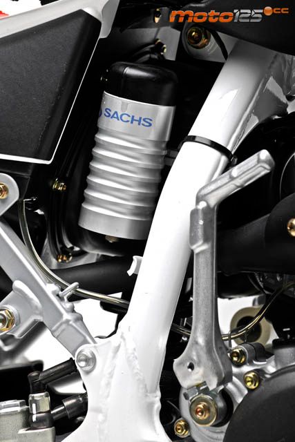 Husqvarna SMS 125 — foto 9