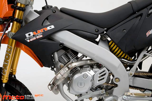 MH Motorcycles Duna 125 SM — foto 9