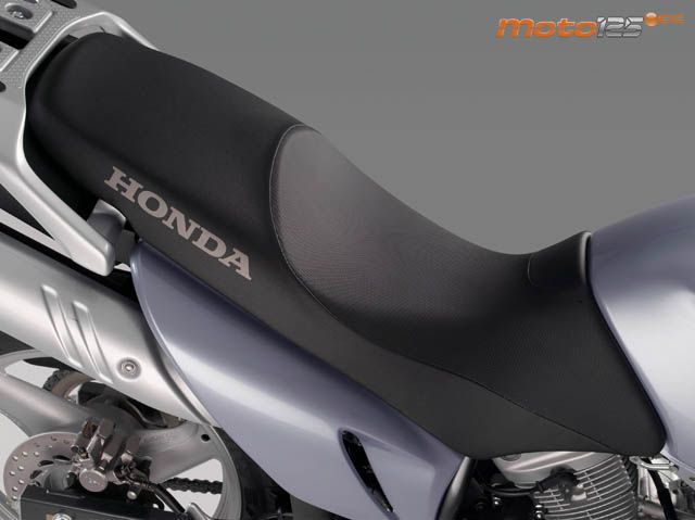 Honda Varadero 125 — foto 9