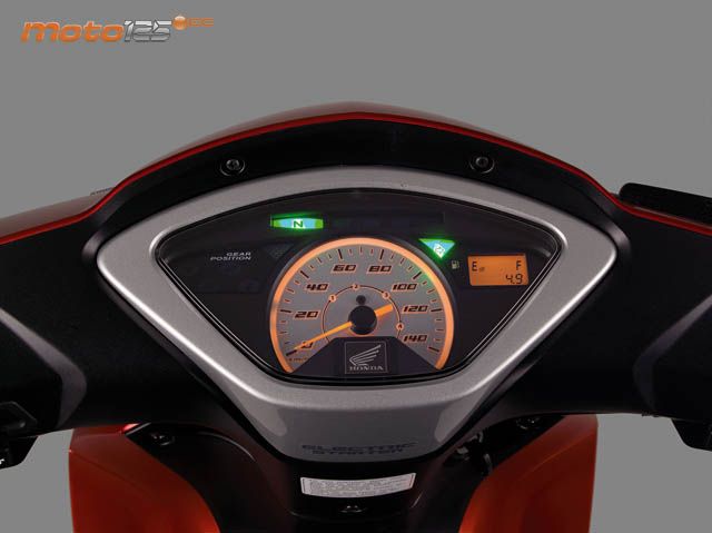 Honda Innova 125i — foto 9