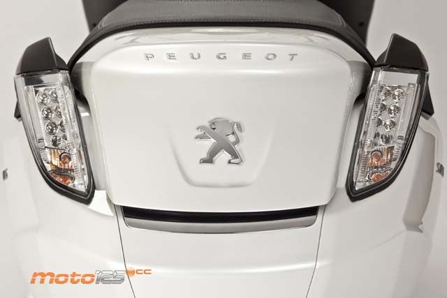 Peugeot Satelis 125i Premium — foto 9