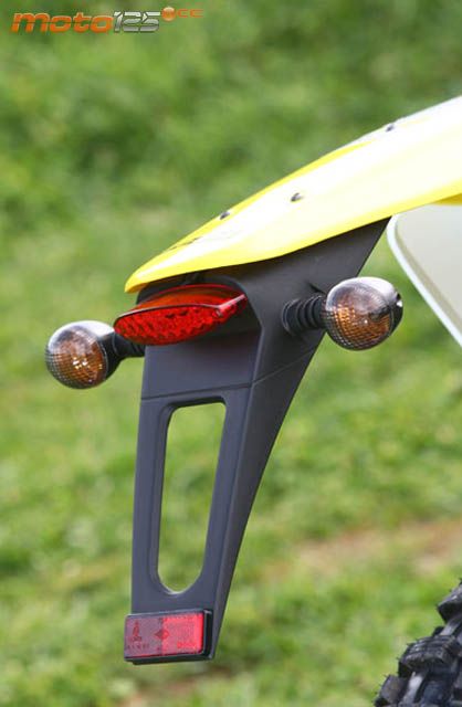 Suzuki RM125 E — foto 9