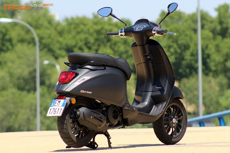 Vespa Sprint Notte 125 — foto 9