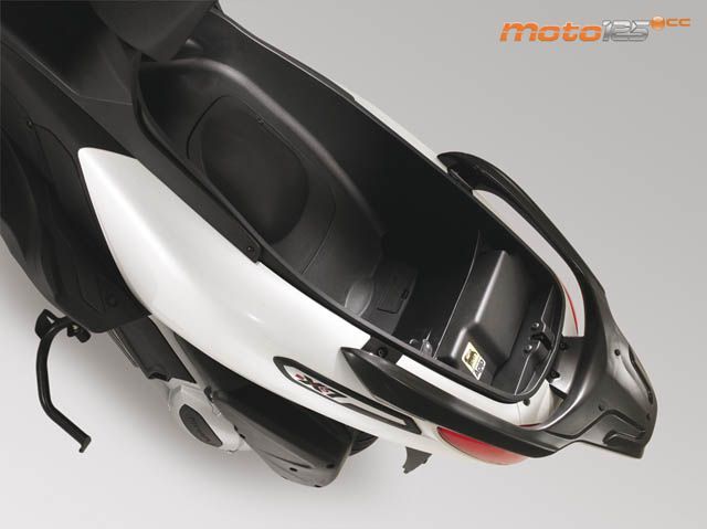 Piaggio X7 Evo 125 ie — foto 9