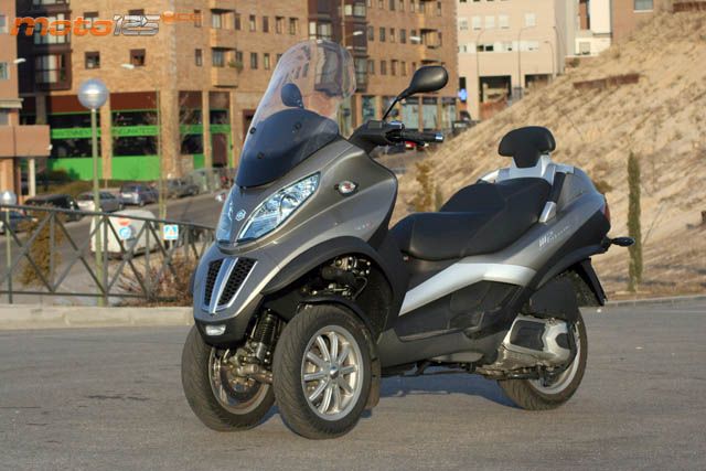 Piaggio MP3 Touring 300 LT — foto 9
