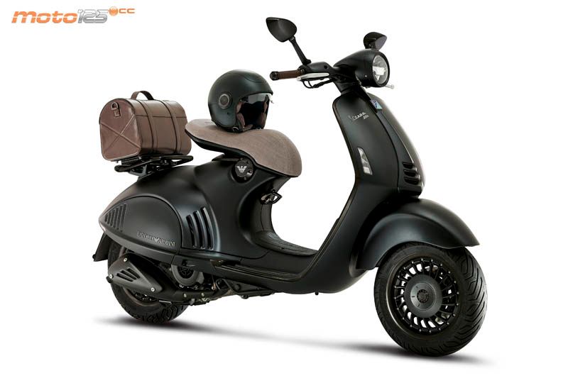 Vespa 946 Emporio Armani — foto 10