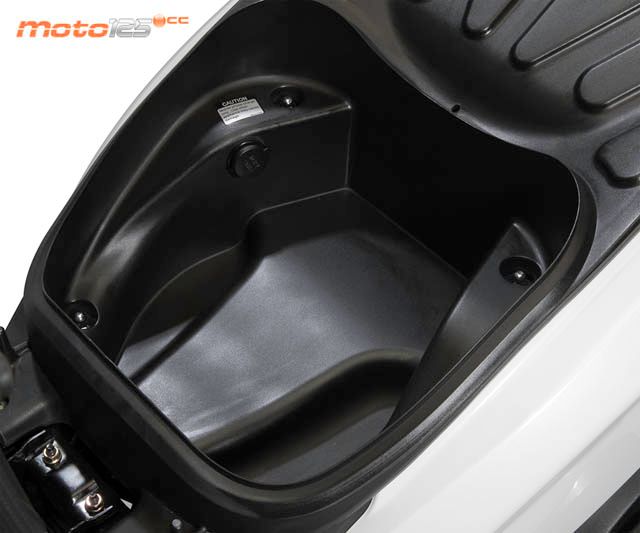 Kymco People GTi 125 — foto 10