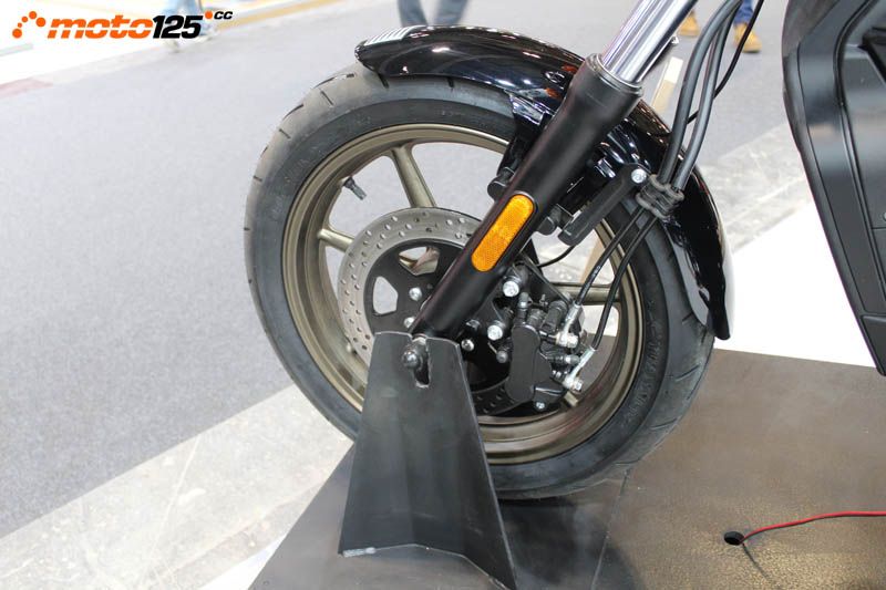 UM Motorcycle Renegade Freedom 125 — foto 10