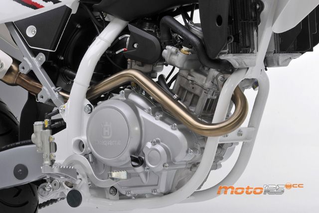 Husqvarna SMR 125 — foto 10