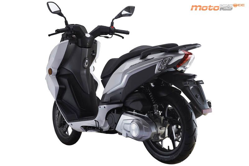 Keeway CityBlade 125 — foto 10