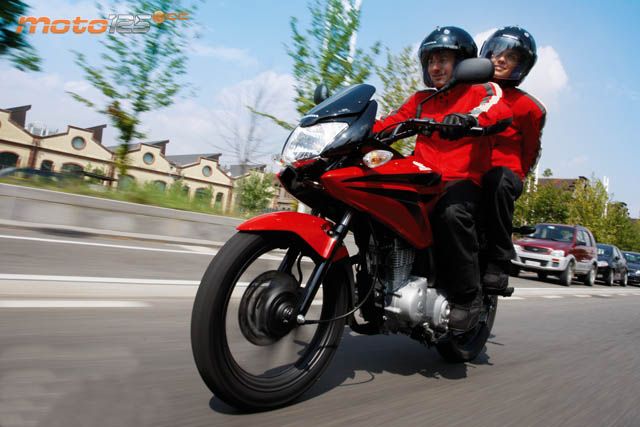 Honda CBF125 — foto 2