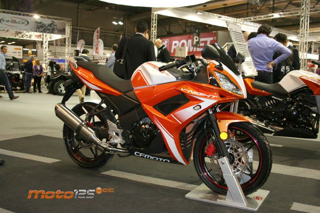 CFMoto V-Night 125 — foto 6