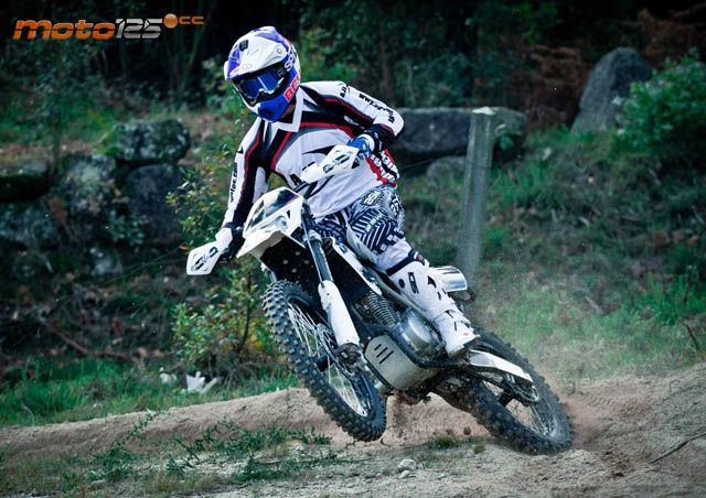 AJP PR4 Enduro Pro 125 — foto 3