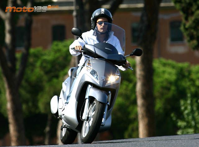 Peugeot Geopolis 125 Premium — foto 9