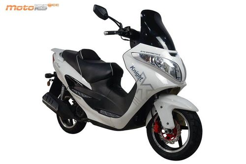 Riya Knight 125 - ¿Será por dinero?