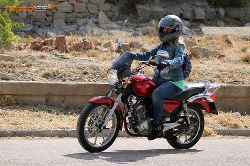 Yamaha YBR Classic 125 - Rollito Custom