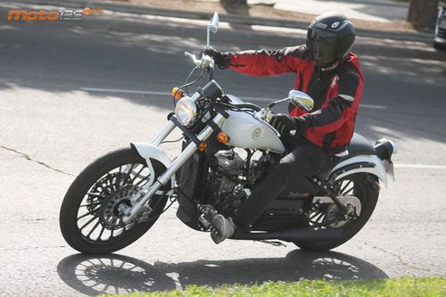 Leonart Daytona 125 - Rebelde