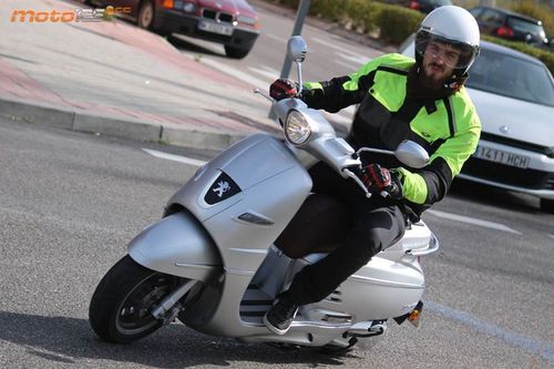 Peugeot Django Sport 125 - Vintage "R"