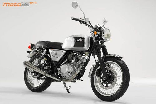 Orcal Astor 125 - En España de la mano de Leonart