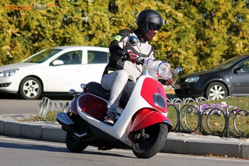 Daelim Aroma 125 - En frasco pequeño