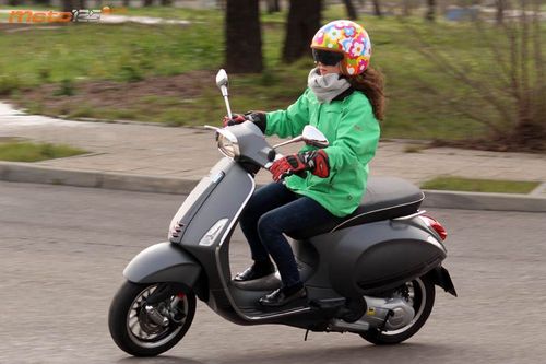 Vespa Sprint S 125ie ABS - El aguijón de la avispa