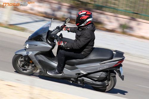 Kymco Grand Dink 125 ABS - Nacido para ser superventas