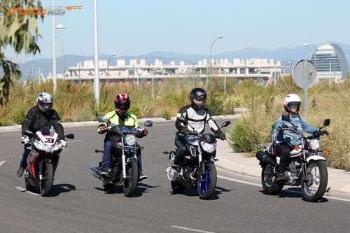 4 estilos de motos - Aprilia RS4 - Daelim Daystar - Suzuki Van Van - Yamaha MT