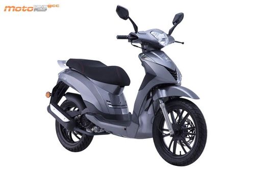 Daelim S16 125 - Rueda alta por la puerta grande