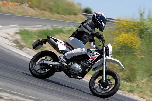 Primer contacto - Rieju MRT 125 Enduro/SM