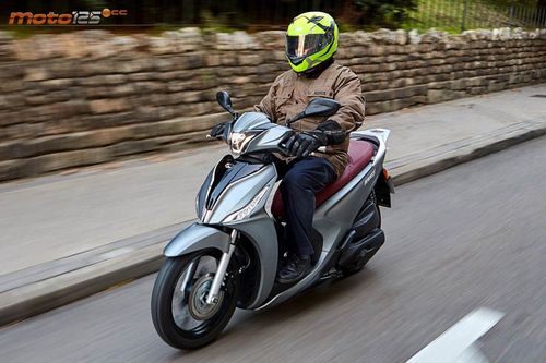 Primer contacto - Kymco People S 125