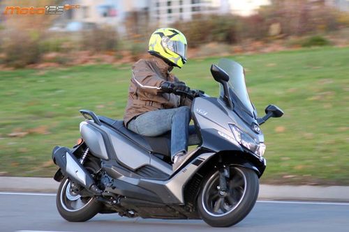 Daelim XQ1 125 D - GT por la puerta grande