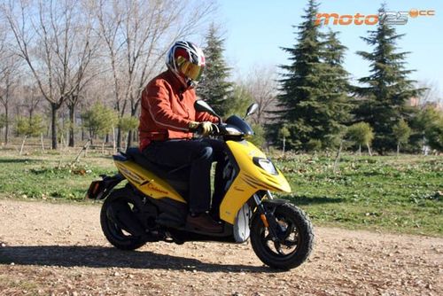 Piaggio Typhoon 125 - Toma de contacto