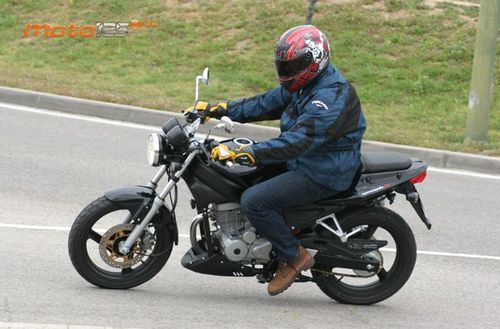 Daelim Roadwin 125 FI - A lo grande