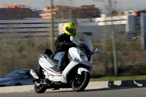 SYM Joymax 125i - En su justa medida