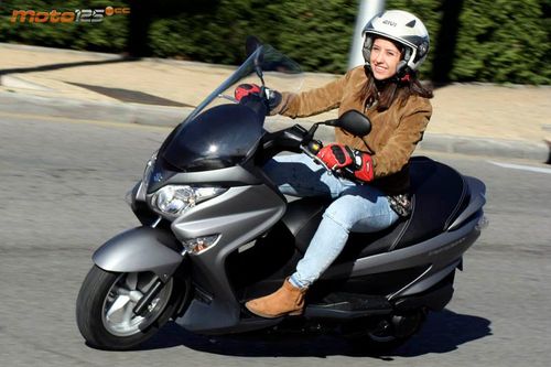 Suzuki Burgman 125 '14 - Pasando página