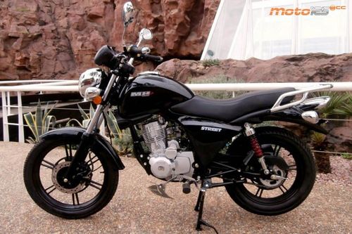 Motorhispania Street 125 AC - Ciudadana con estilo
