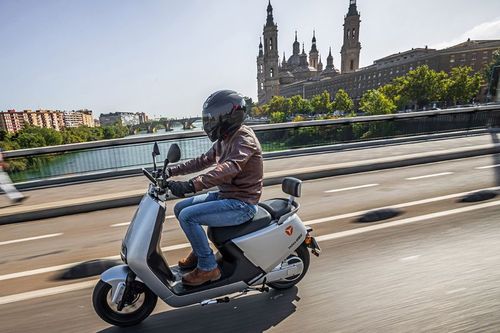 Primer contacto - Gama Yadea scooters eléctricos