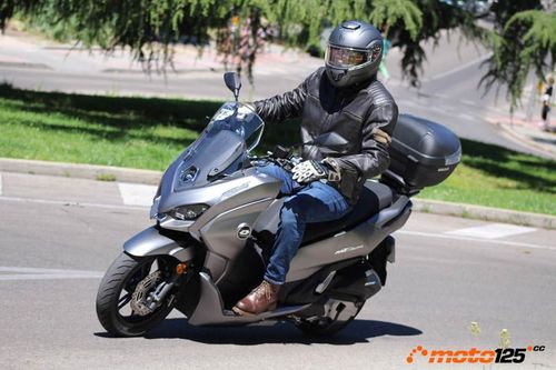 QJ Motor MTX 125 - Puro músculo