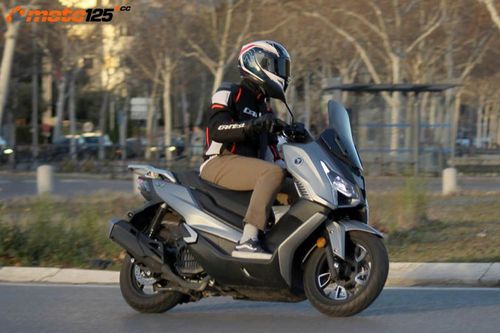 Voge SR1 125 - Buffet libre