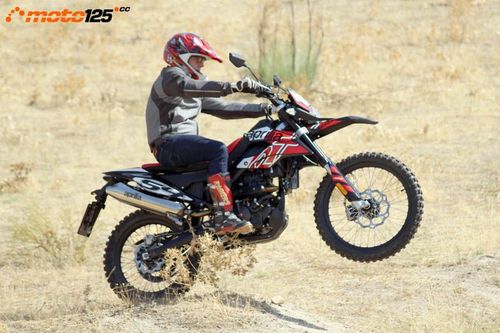 Aprilia RX 125 E5 - Que viene el lobo