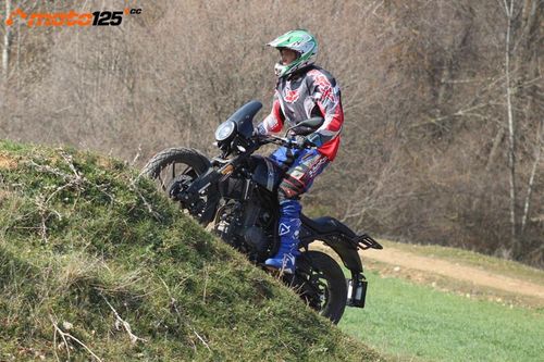 Hanway G15 Adventure 125 - Fuerza G